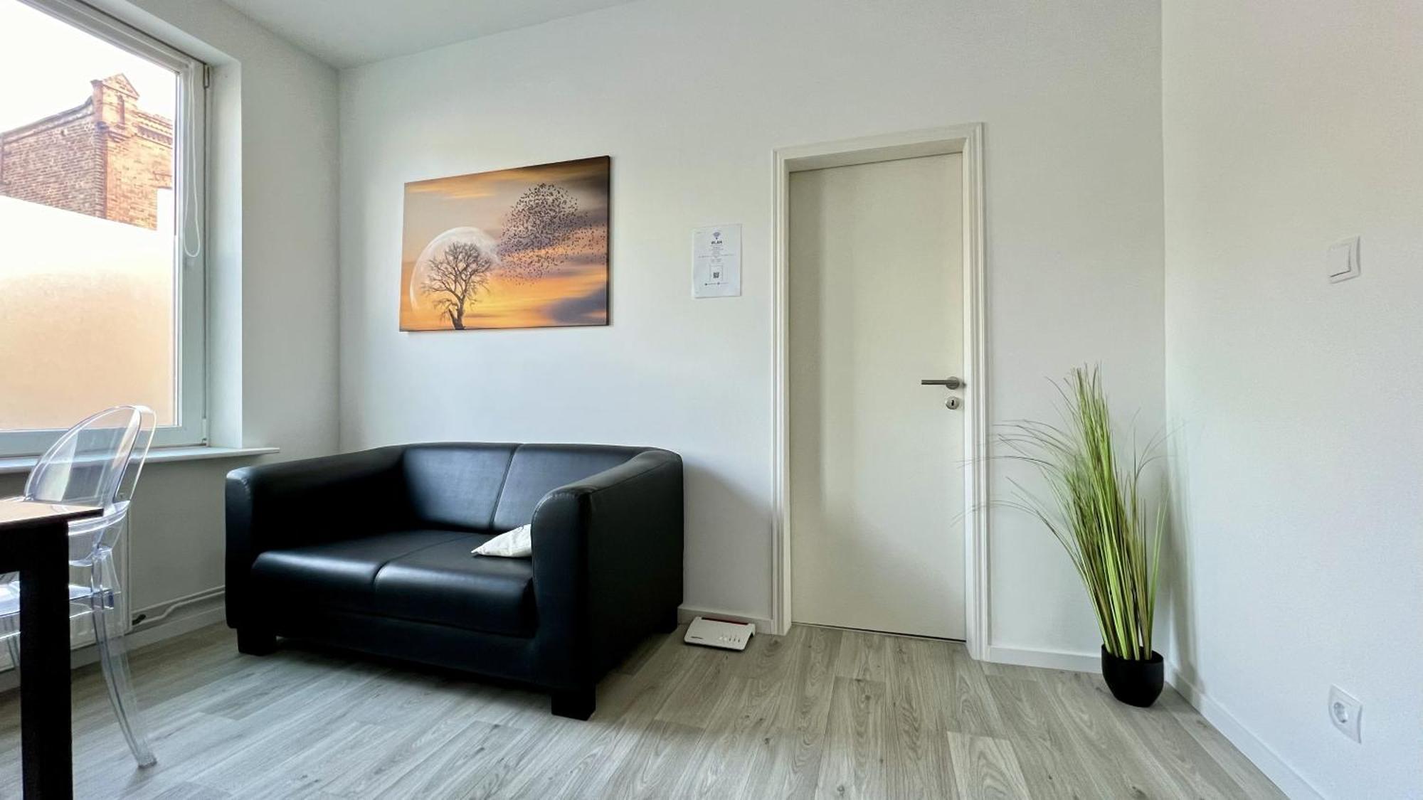 Studio-Apartments Fuer Monteure & Businessgaeste Zentral In Neumuenster Exterior photo