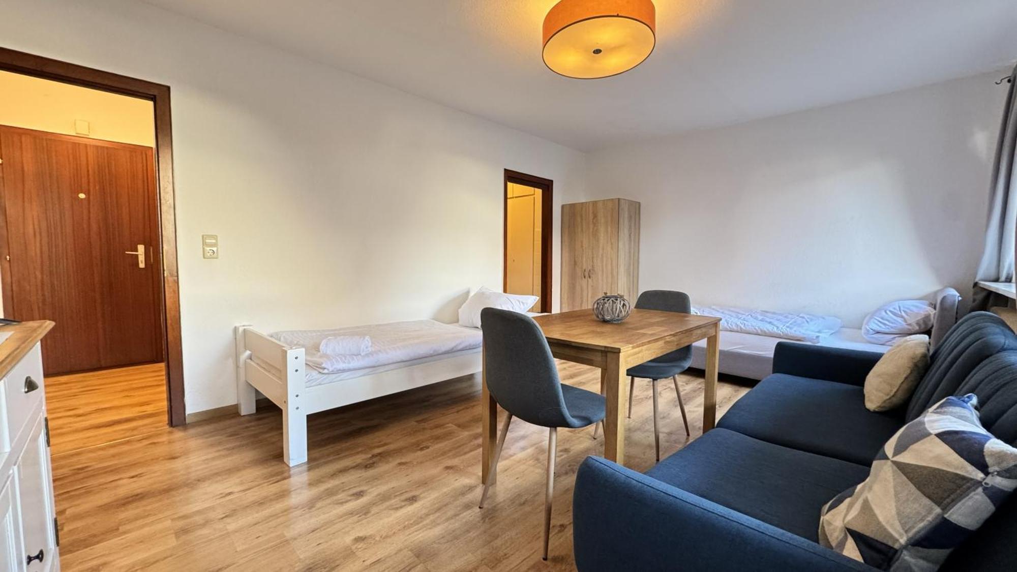 Studio-Apartments Fuer Monteure & Businessgaeste Zentral In Neumuenster Exterior photo