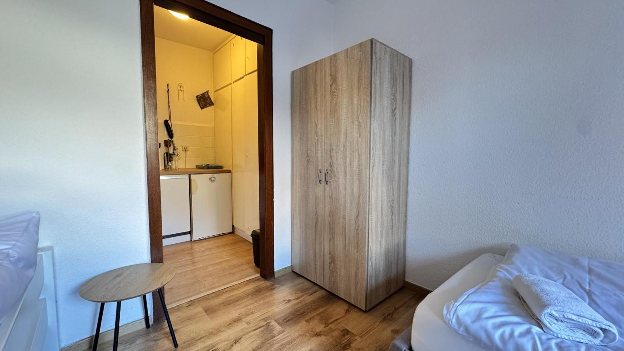 Studio-Apartments Fuer Monteure & Businessgaeste Zentral In Neumuenster Exterior photo