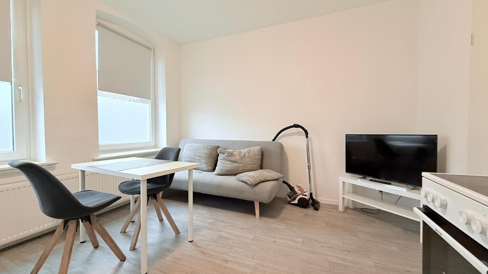 Studio-Apartments Fuer Monteure & Businessgaeste Zentral In Neumuenster Exterior photo