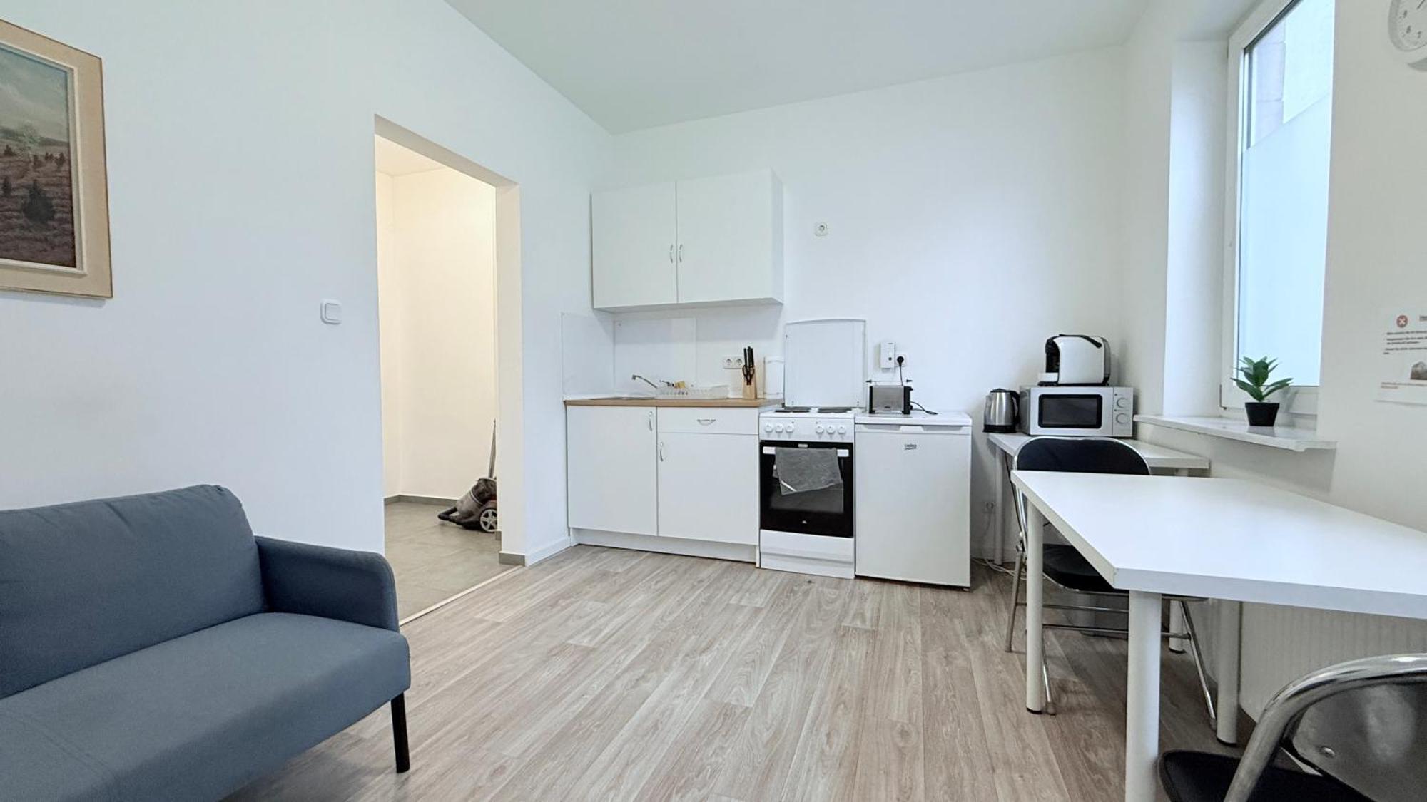 Studio-Apartments Fuer Monteure & Businessgaeste Zentral In Neumuenster Exterior photo